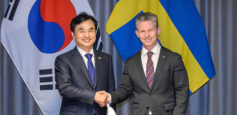 한-스웨덴 국방장관회담 개최