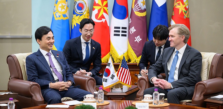 국방부장관, 엘브리지 콜비 美 정책차관 접견