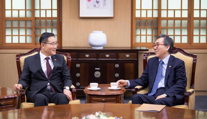 240723 &ldquo;재외국민 생명&middot;안전 위해 군 역량 아낌없이 보탤 것&rdquo;_조아미.jpg attached image