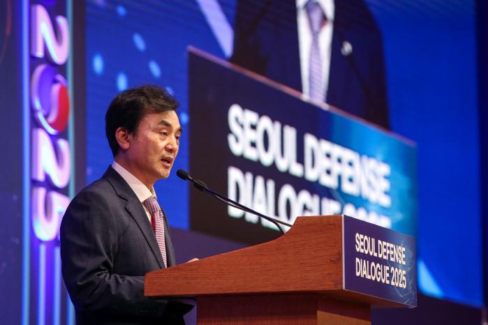  On September 9, Defense Minister Ahn Gyu-back del