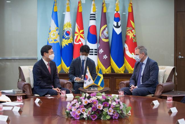 Vice defense ministers of ROK and Sweden hold bila