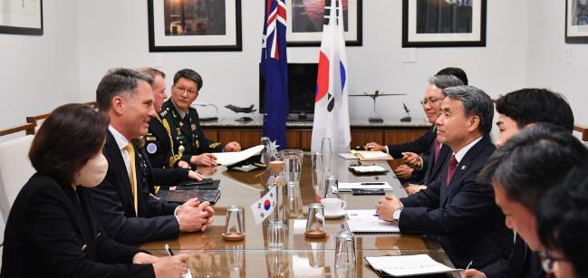 [Minister Lee Jong-sup, Australia’s defense minist